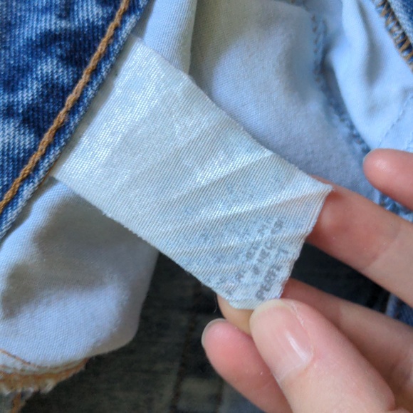 Tommy Hilfiger denim shorts - Picture 7 of 7